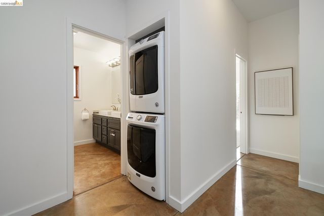 1908 Tenth St, Berkeley, CA 94710