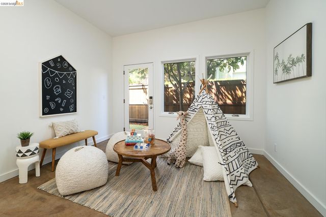 1908 Tenth St, Berkeley, CA 94710