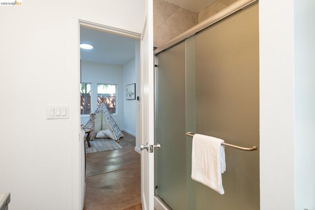 1908 Tenth St, Berkeley, CA 94710