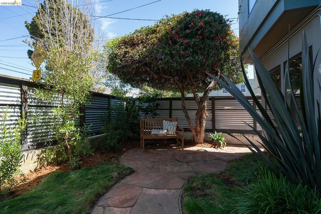 1908 Tenth St, Berkeley, CA 94710