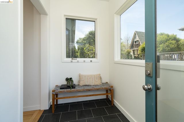 1908 Tenth St, Berkeley, CA 94710
