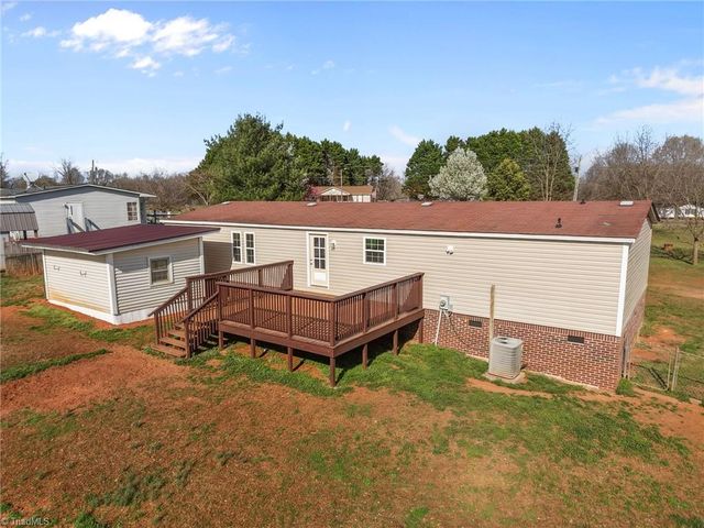 3549 Flynt Road, Liberty, NC 27298