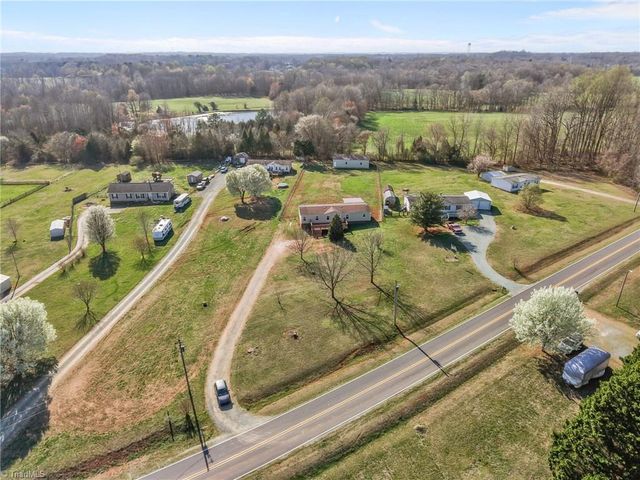 3549 Flynt Road, Liberty, NC 27298