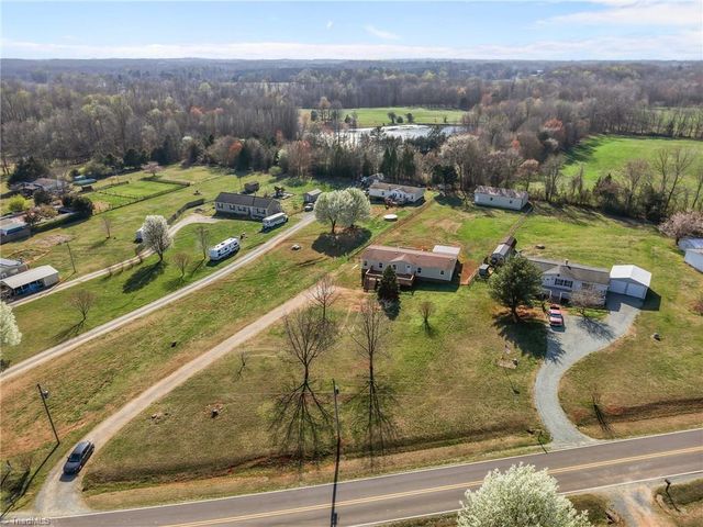 3549 Flynt Road, Liberty, NC 27298