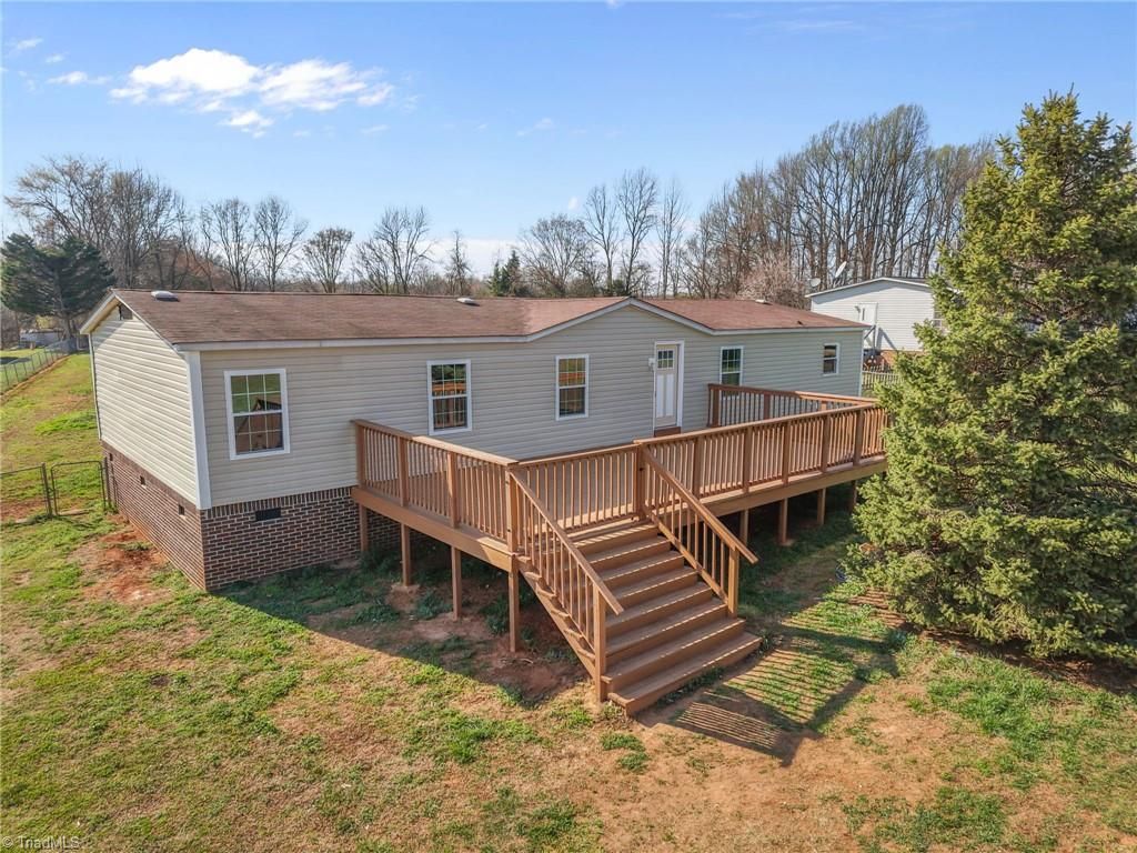 3549 Flynt Road, Liberty, NC 27298