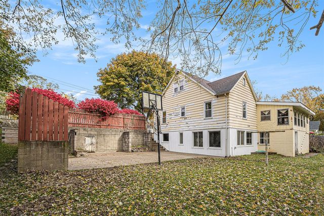 139 Hutchinson Street, Kalamazoo, MI 49001