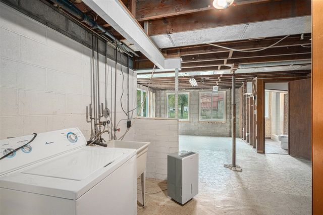 139 Hutchinson Street, Kalamazoo, MI 49001