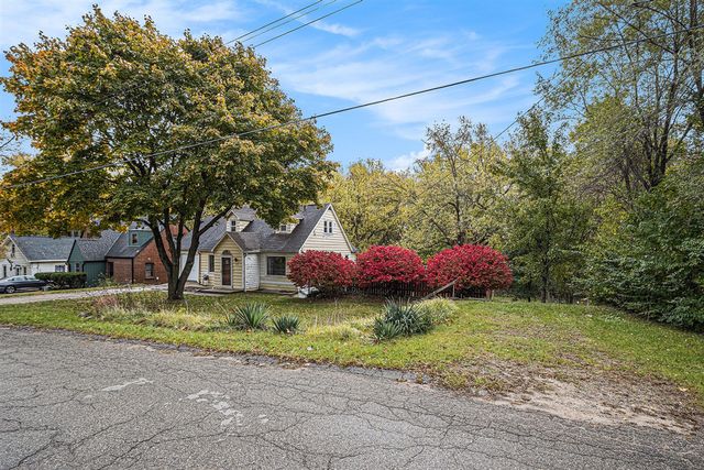 139 Hutchinson Street, Kalamazoo, MI 49001