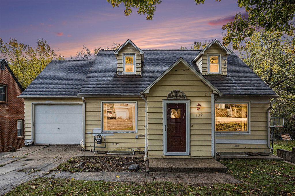 139 Hutchinson Street, Kalamazoo, MI 49001