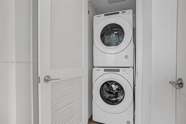 159 NE 6th St 3214, Miami, FL 33132