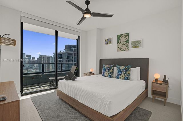 159 NE 6th St 3214, Miami, FL 33132