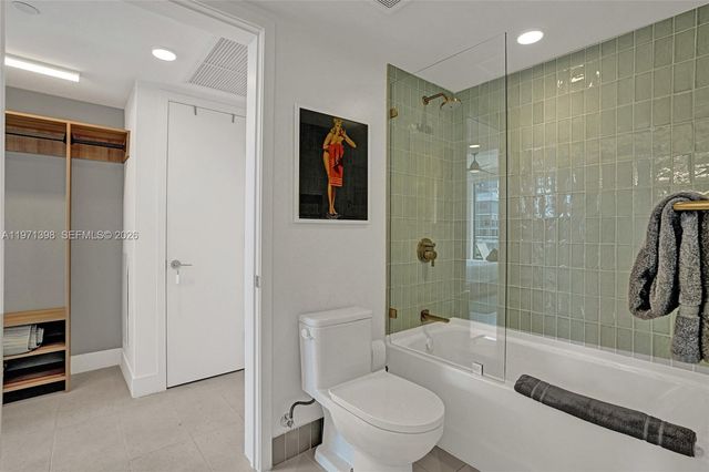 159 NE 6th St 3214, Miami, FL 33132