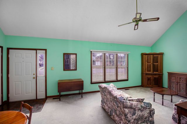 542 Berlin Drive, Versailles, KY 40383