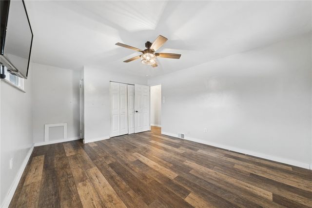 2745 Hastings Dr, Lower Burrell, PA 15068