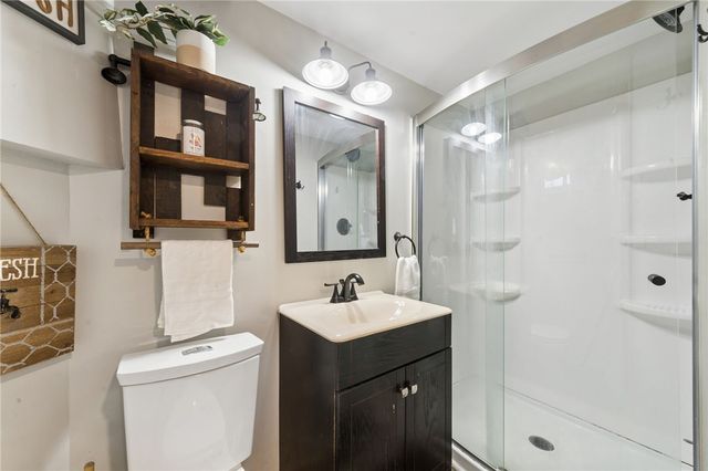 2745 Hastings Dr, Lower Burrell, PA 15068