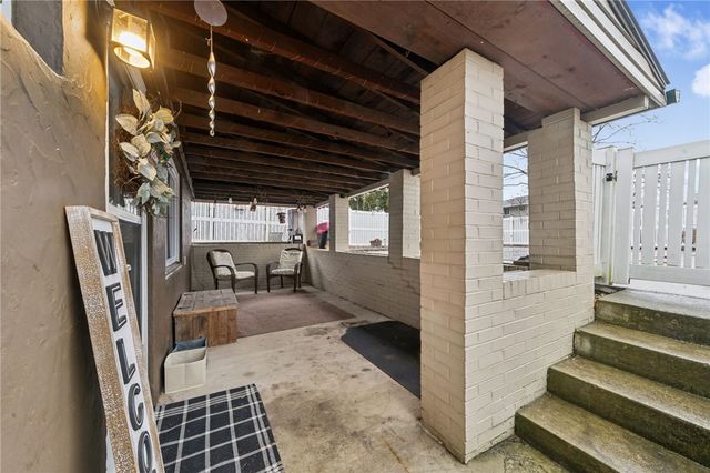 2745 Hastings Dr, Lower Burrell, PA 15068