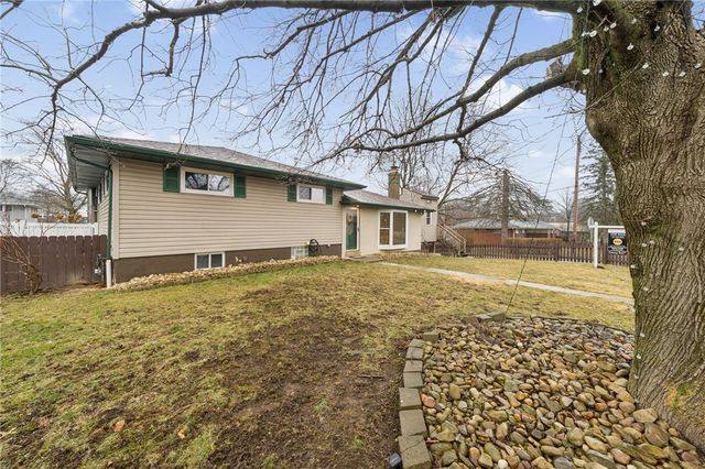 2745 Hastings Dr, Lower Burrell, PA 15068