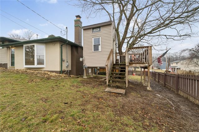 2745 Hastings Dr, Lower Burrell, PA 15068