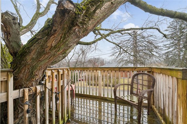 2745 Hastings Dr, Lower Burrell, PA 15068