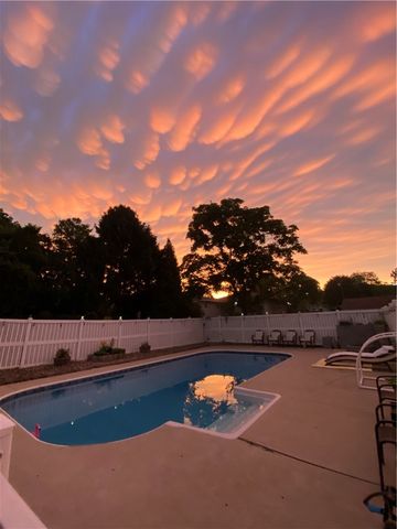 2745 Hastings Dr, Lower Burrell, PA 15068