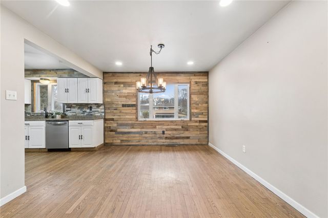 2745 Hastings Dr, Lower Burrell, PA 15068