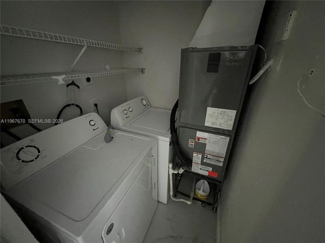 8027 Lake Dr 201, Doral, FL 33166