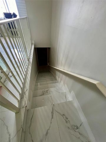 8027 Lake Dr 201, Doral, FL 33166