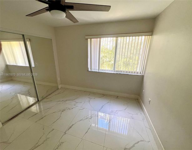 8027 Lake Dr 201, Doral, FL 33166