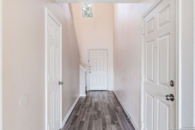 5519 Red Cyn, San Antonio, TX 78252