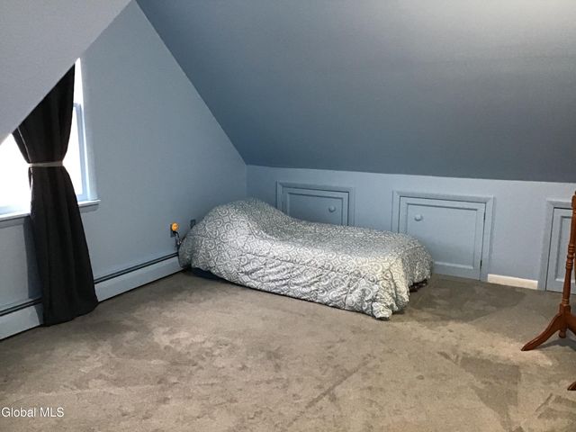 3 Crescent Drive, Albany, NY 12208