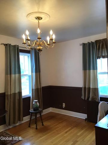 3 Crescent Drive, Albany, NY 12208