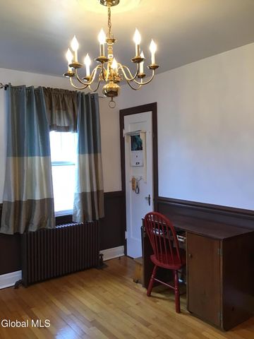 3 Crescent Drive, Albany, NY 12208