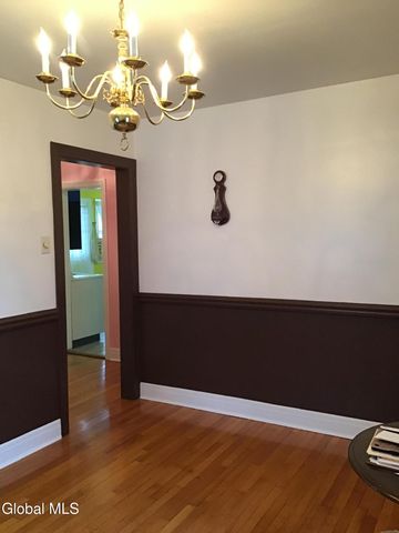 3 Crescent Drive, Albany, NY 12208