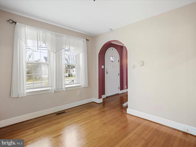 1304 SALEM AVE, Hagerstown, MD 21740