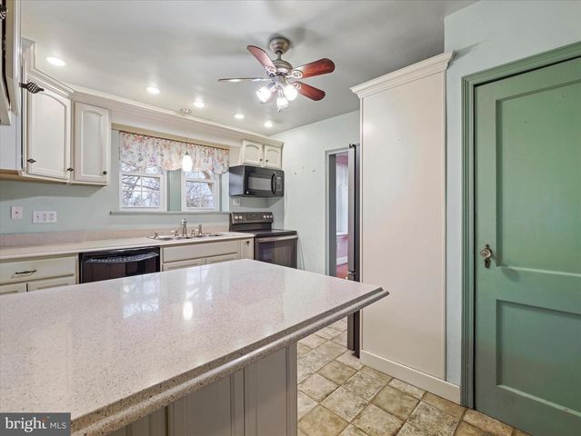 1304 SALEM AVE, Hagerstown, MD 21740