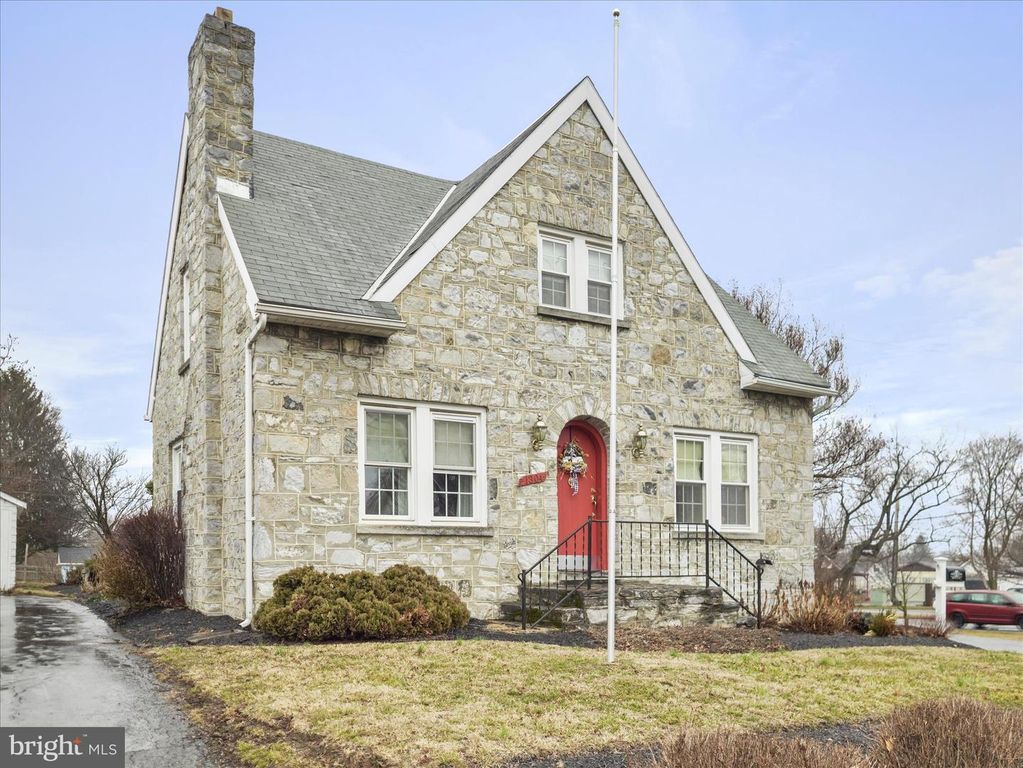 1304 SALEM AVE, Hagerstown, MD 21740