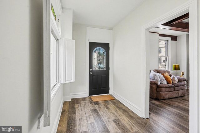 68 E WATER ST, Middletown, PA 17057