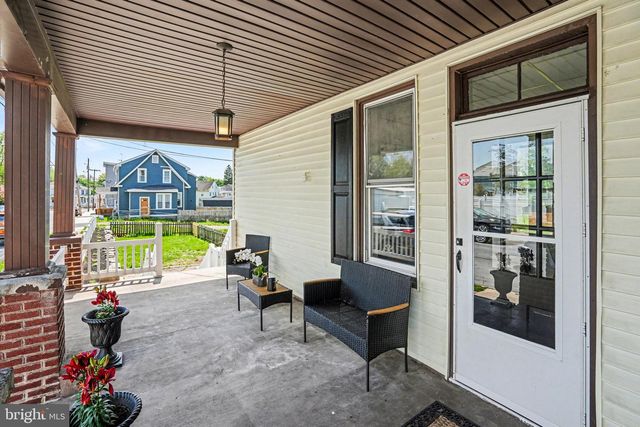 68 E WATER ST, Middletown, PA 17057
