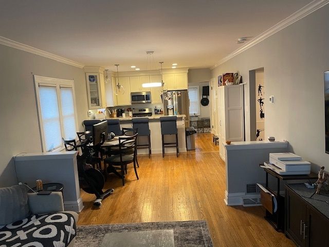 634 S Spring Road, Elmhurst, IL 60126