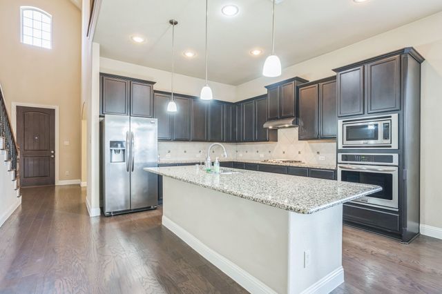 301 Harcourt Avenue, Mckinney, TX 75072