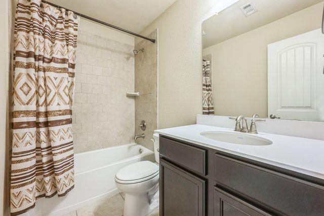 301 Harcourt Avenue, Mckinney, TX 75072