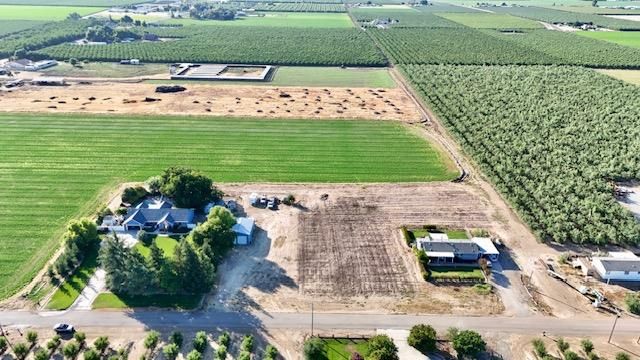 1137 Apricot Ave, Patterson, CA 95363