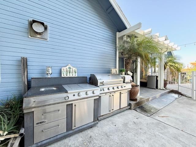 1137 Apricot Ave, Patterson, CA 95363