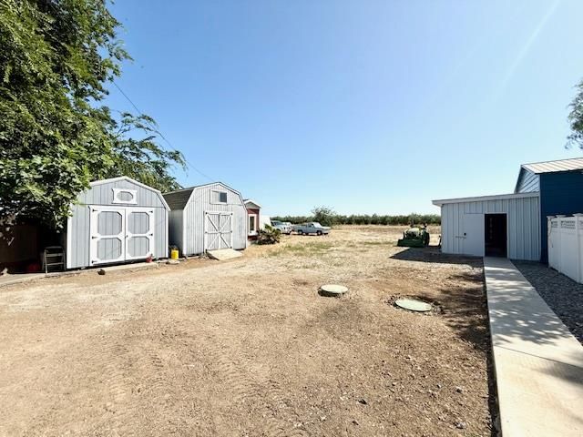 1137 Apricot Ave, Patterson, CA 95363