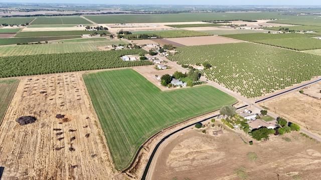 1137 Apricot Ave, Patterson, CA 95363