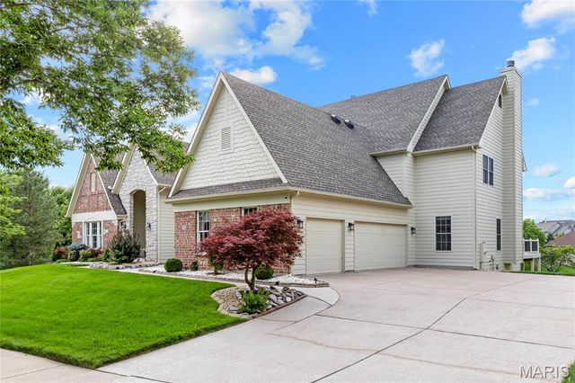 2377 Spring Mill Estates Drive, St Charles, MO 63303