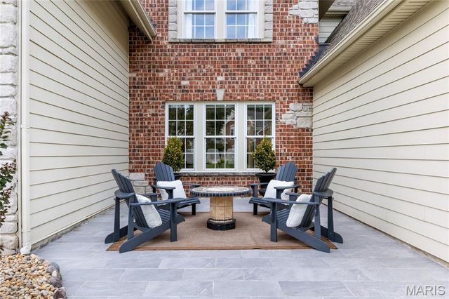 2377 Spring Mill Estates Drive, St Charles, MO 63303