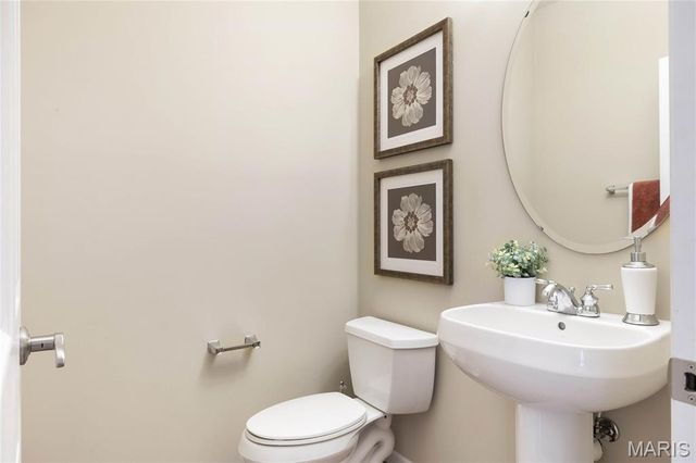 2377 Spring Mill Estates Drive, St Charles, MO 63303