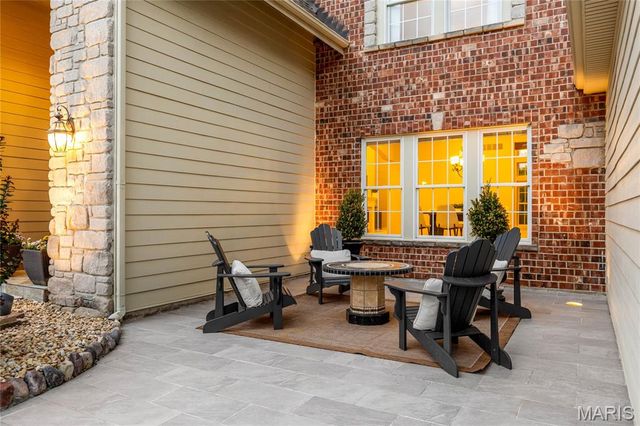2377 Spring Mill Estates Drive, St Charles, MO 63303