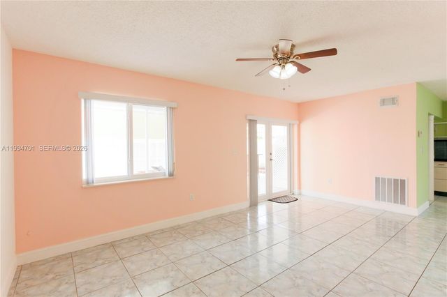 601 SW 116th Ct, Sweetwater, FL 33174